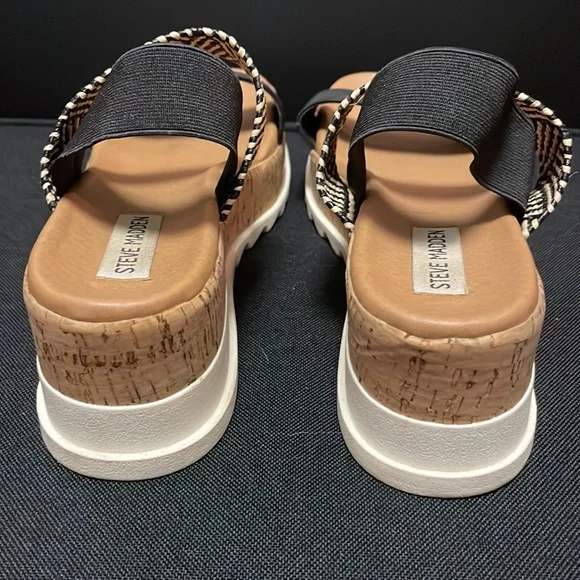 Steve Madden off white and black shoes with strap size 8 - Picture 4 of 5